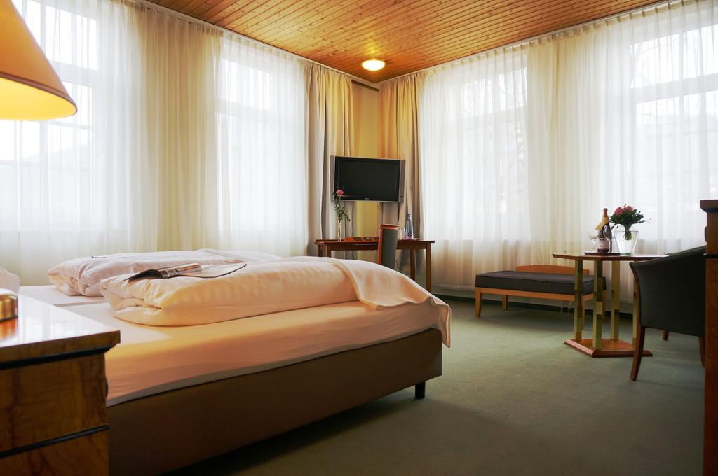 Hotel Goldener Anker Bodenwerder Habitación foto