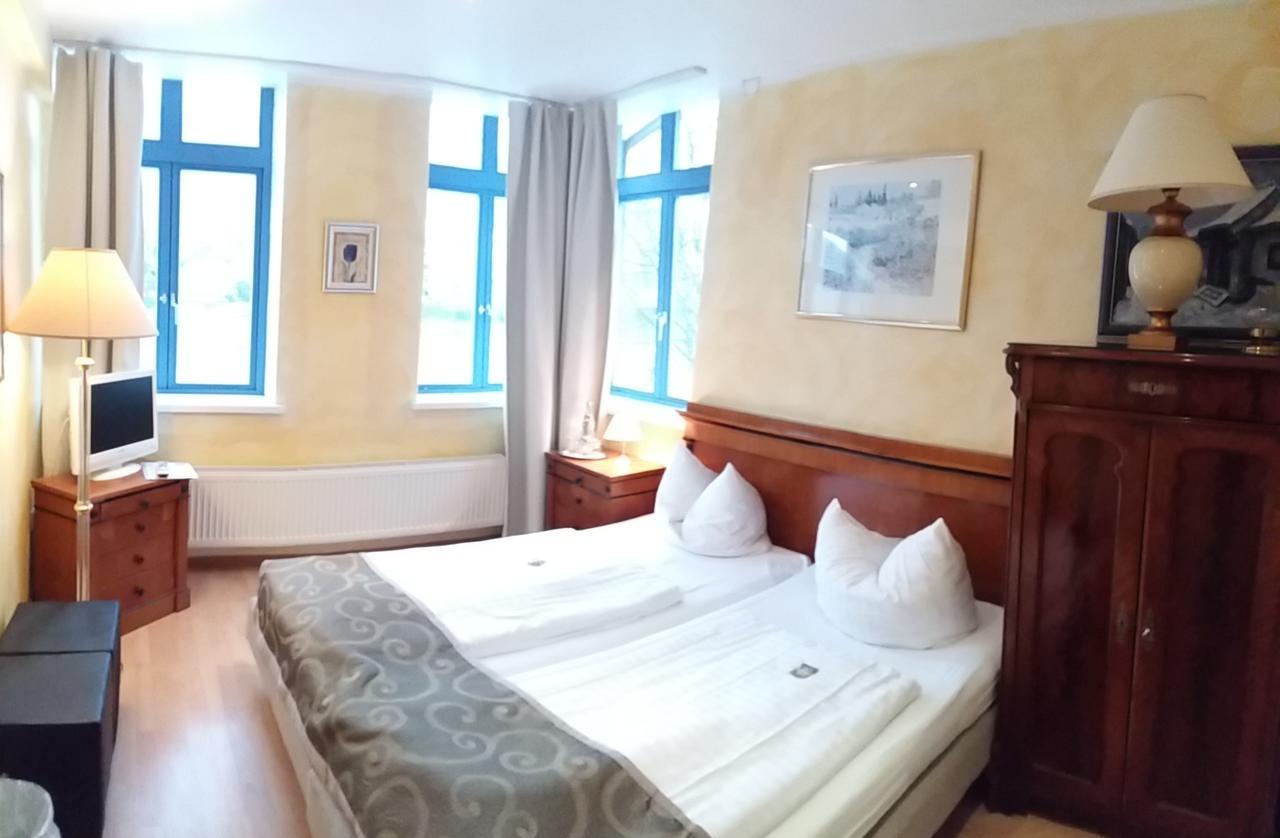 Hotel Goldener Anker Bodenwerder Exterior foto